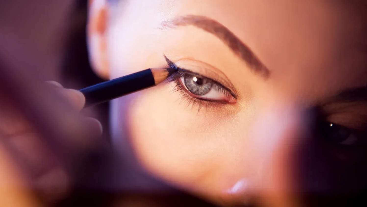 Do You Really Need False Lashes to Make Your Eyes Stand Out - MiracleMe False Eyelashes