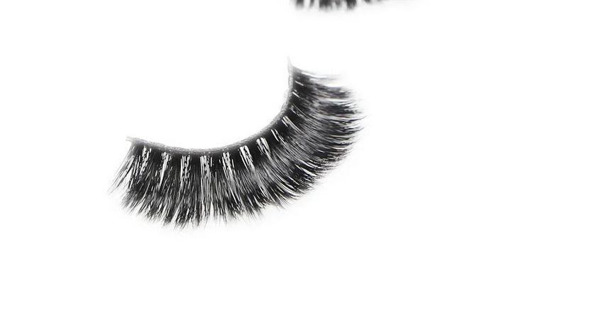 What Materials Are Used in False Eyelashes