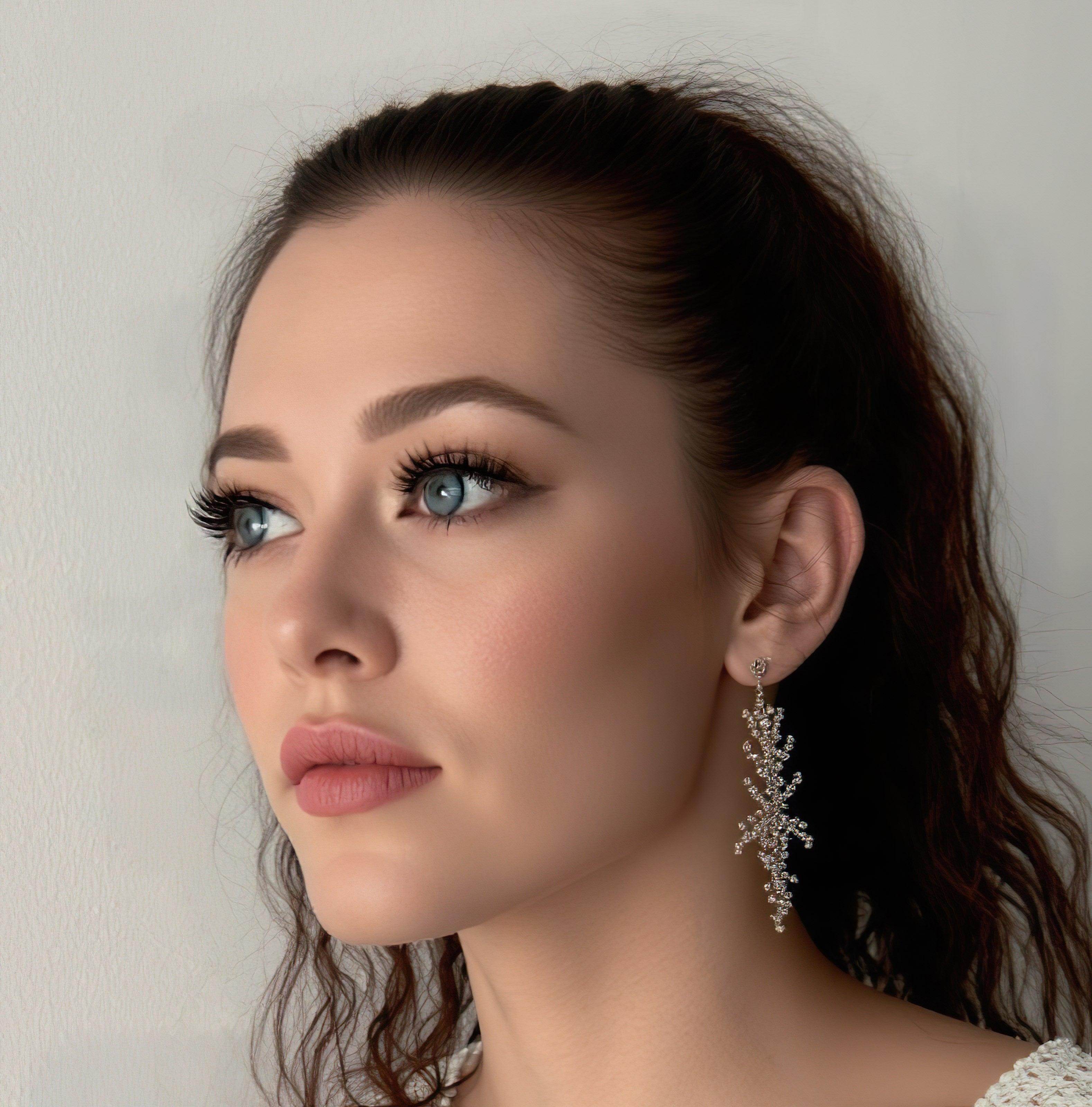 Catch in 4k Strip Lashes - MiracleMe False Eyelashes