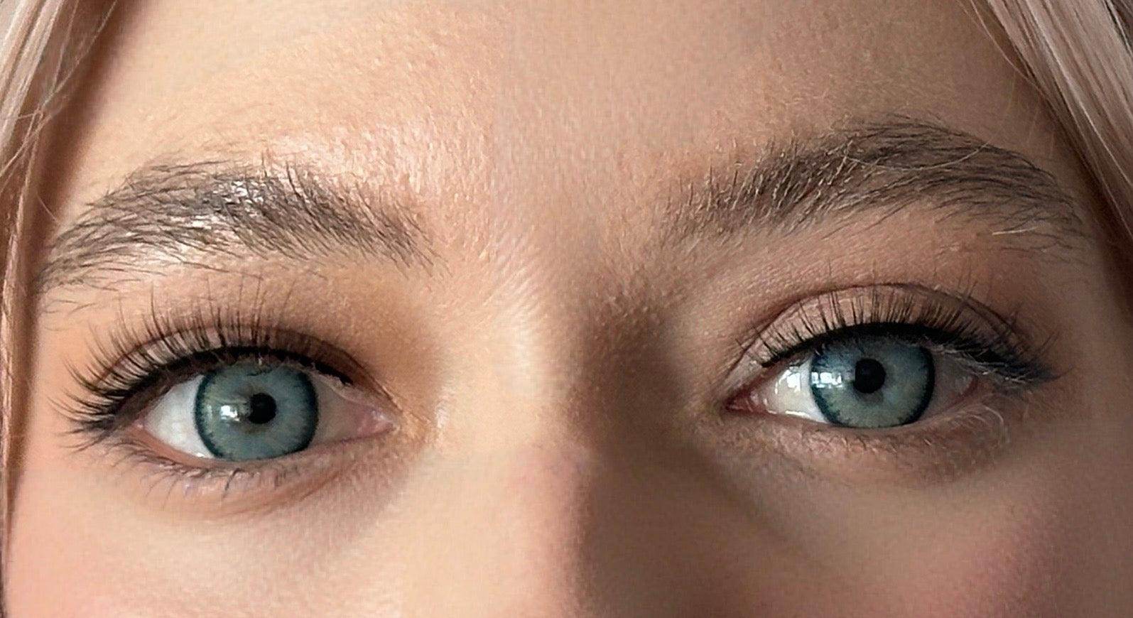 Center of Gravity Strip Lashes - MiracleMe False Eyelashes